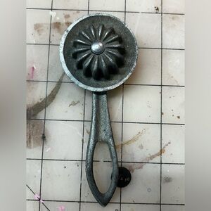 Vintage 1950’s Aluminum Pastry Crimper